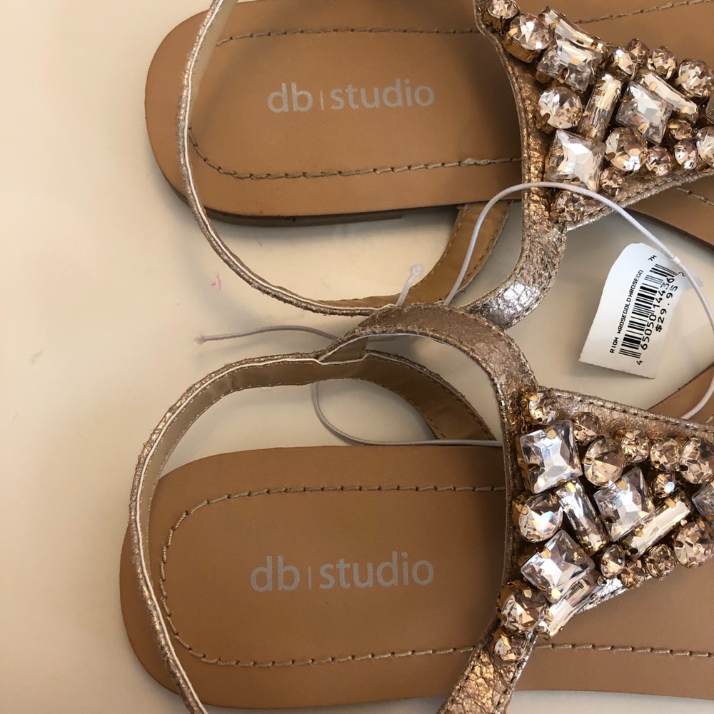 Sandals - Picture 4 of 7
